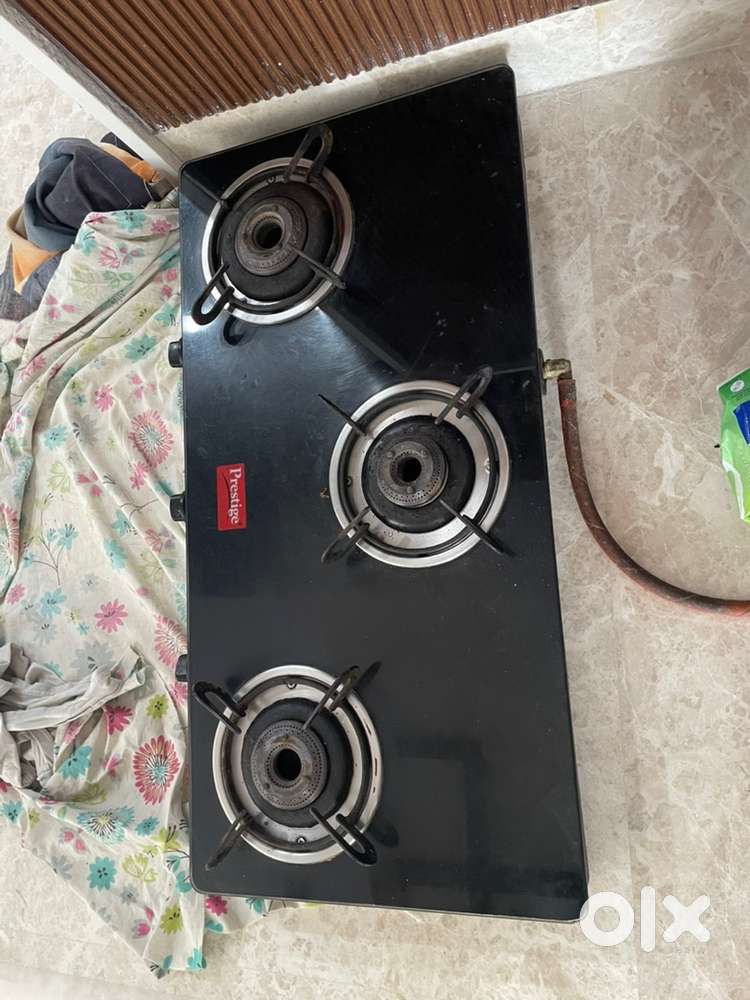 Three burners Gas stove (chulha) branded