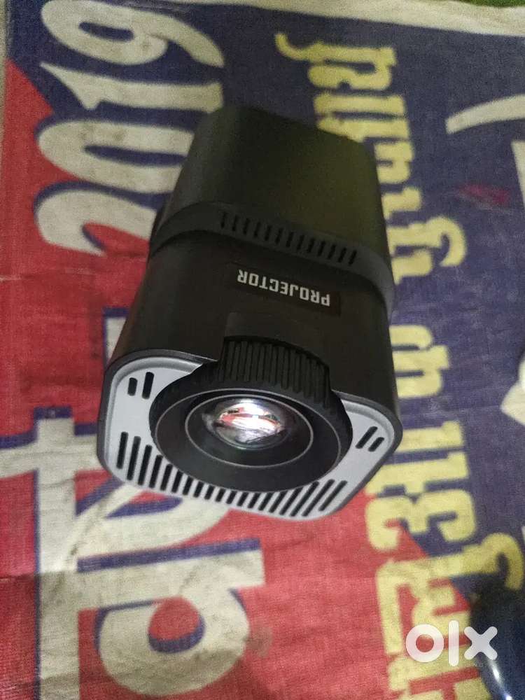 Smart Projector - Excellent Quality