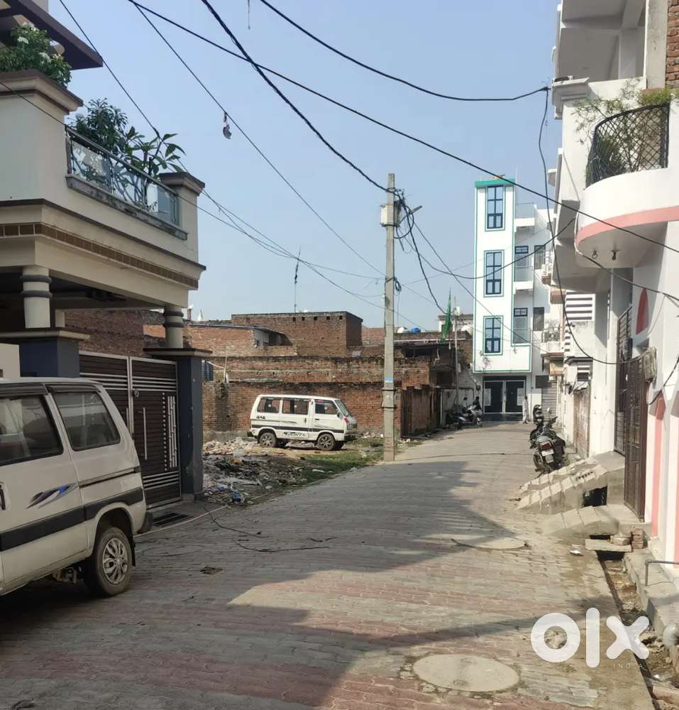 Ptot for sale Campwell road elaf palace ke picche