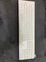 Apple Magic Keyboard with numeric / working good / with bill