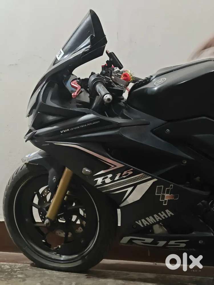Yamaha R15 V3