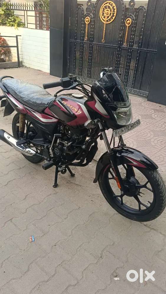 Platina 2022 last ki showroom condition very nice bike self start
