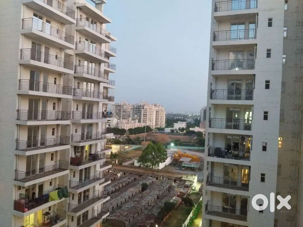 Available 3BHK Semi Furnished Society Flat