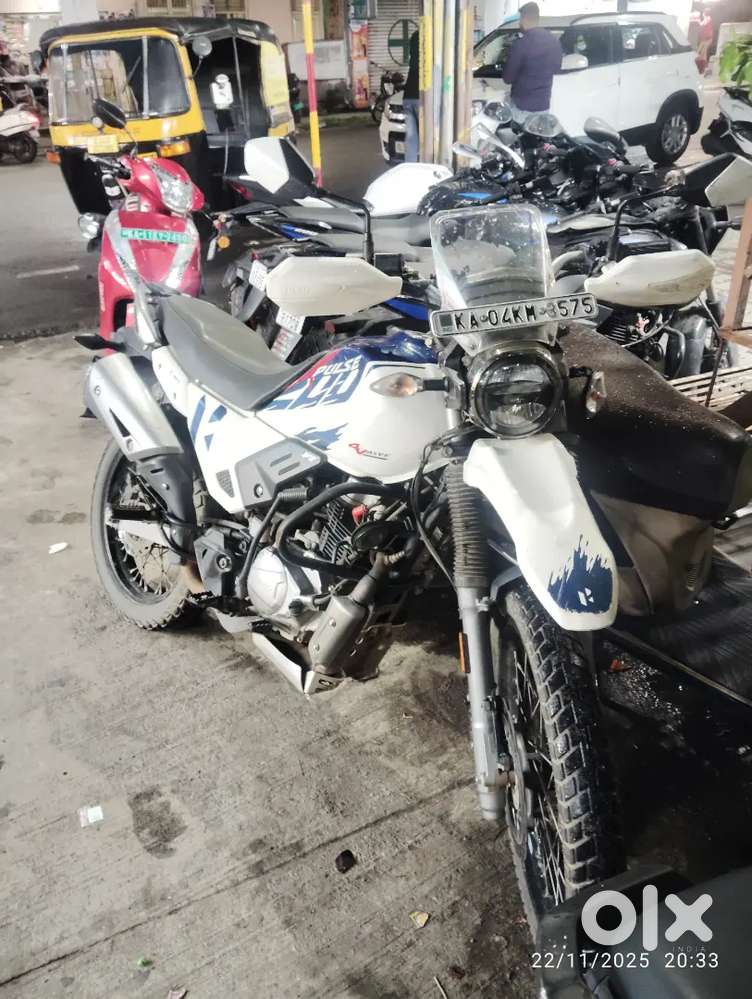 1st  owner less driven showroom conditions