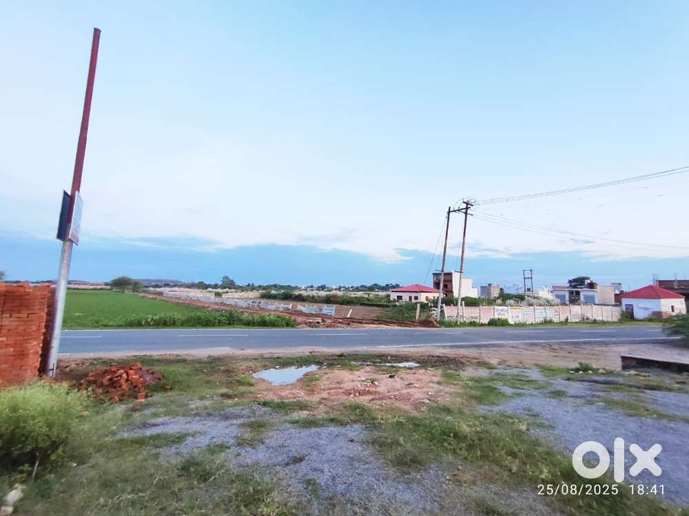 East Facing Plot Available At PARAMEDICAL COLLEGE JHANSI…