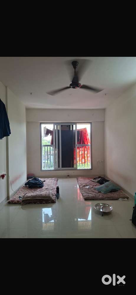 Unfurnished flat on rent on L. B. S marg.