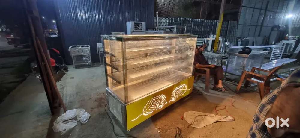 Sweets counter display 6feet  3 month old Good condition