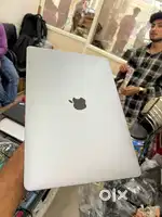Apple Macbook Pro i7 - 16/512 with 6 Gb graphics card Touchbar