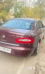 Skoda Superb 2012 Petrol 84000 Km Driven
