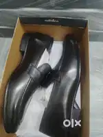 Branded shoe for men