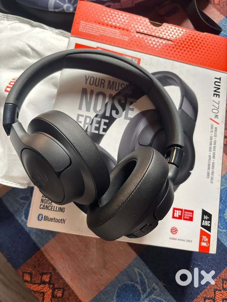 JBL headset