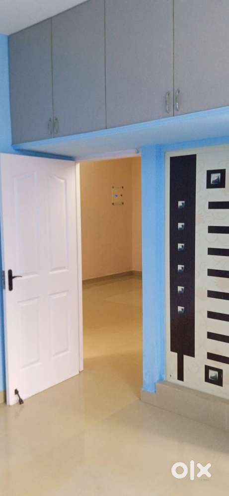 PORUR NEAR BUS STOP UDS 45% 2 BALCONIES FRONTAGE HOUSE