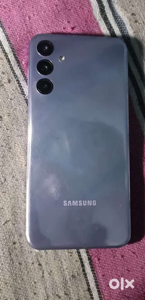 Samsung galaxy f15 5G 6gb 128gb Display change  Bill Box charger date