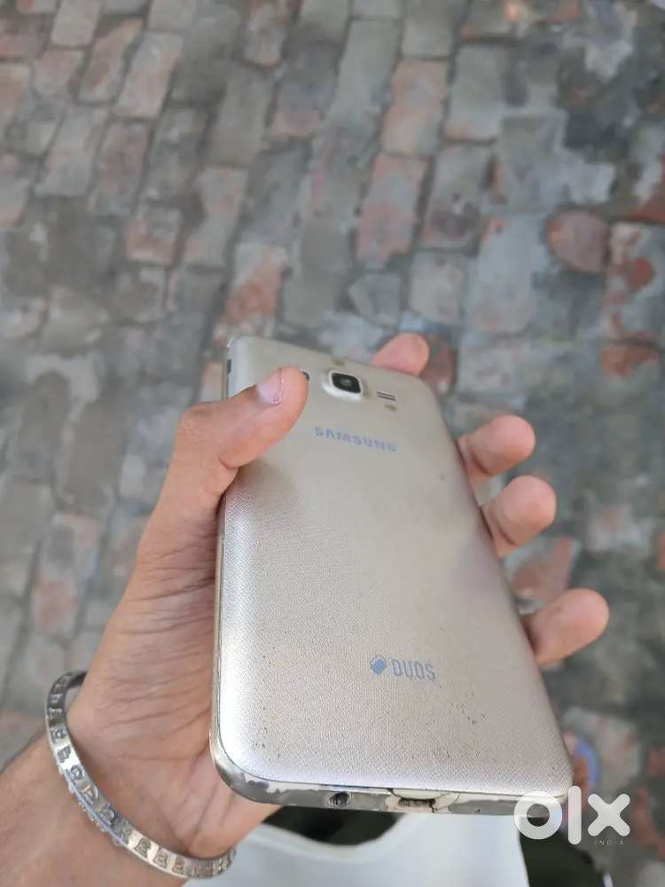 Samsung j7 nxt all ok front cammera blur