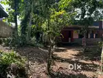 20 cent Land with old house and road access