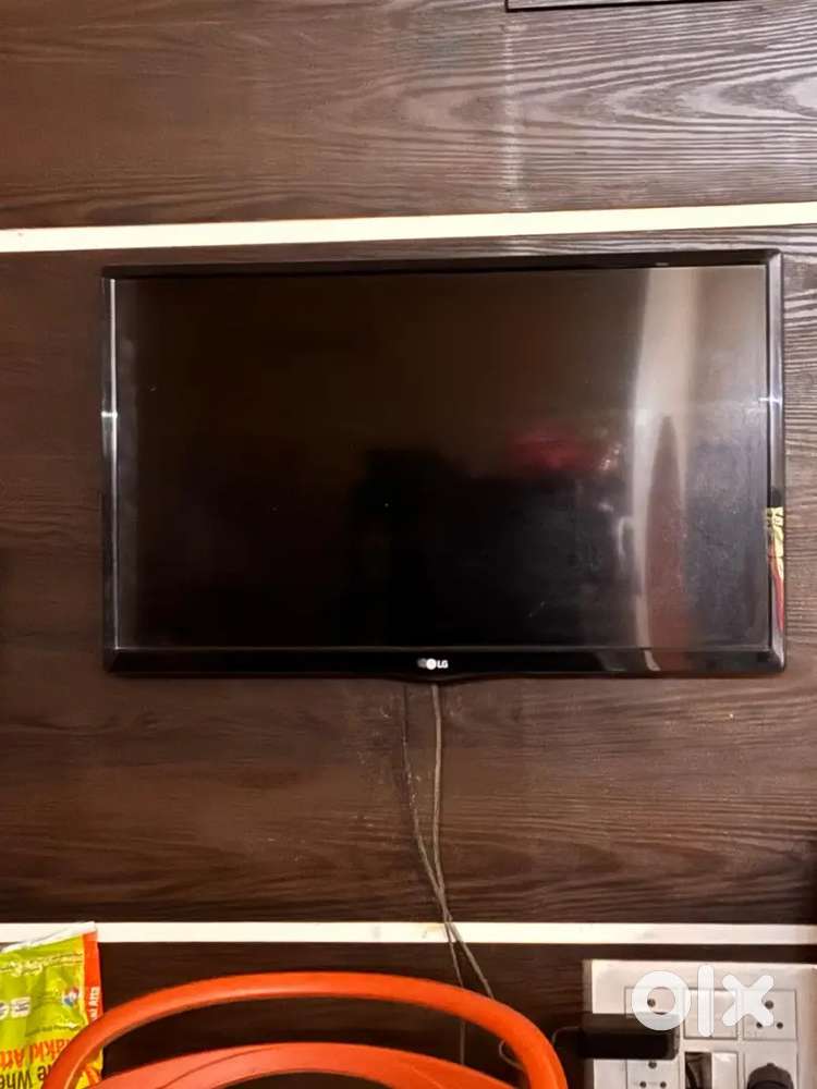 32 LG LED TV for sale(Not Android)