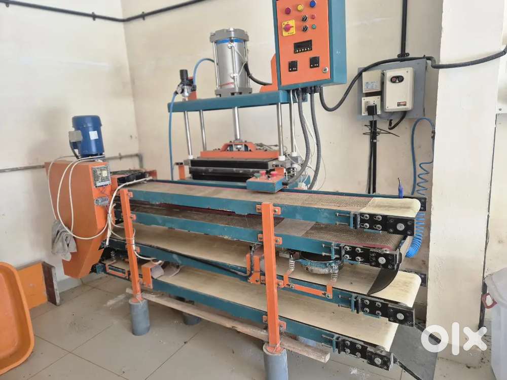 HALF COOKED CHAPPATI MAKING MACHINE