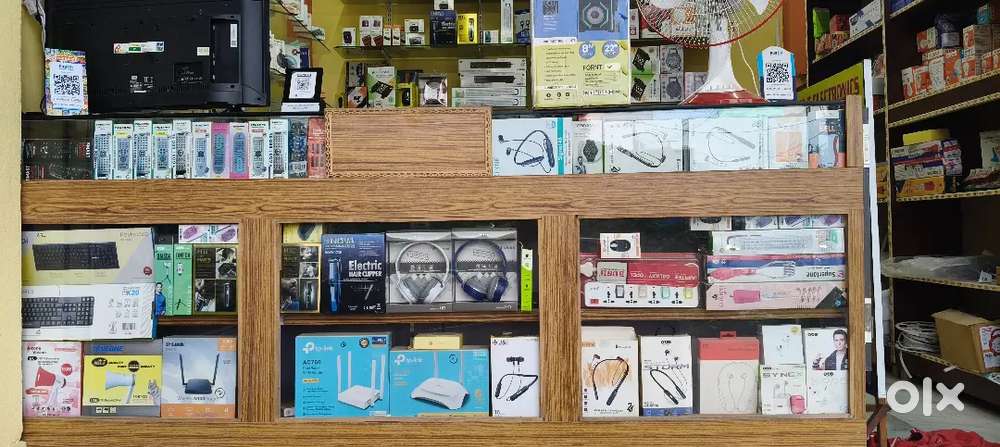 Mobile and electronics shop for sale in accessories and stock