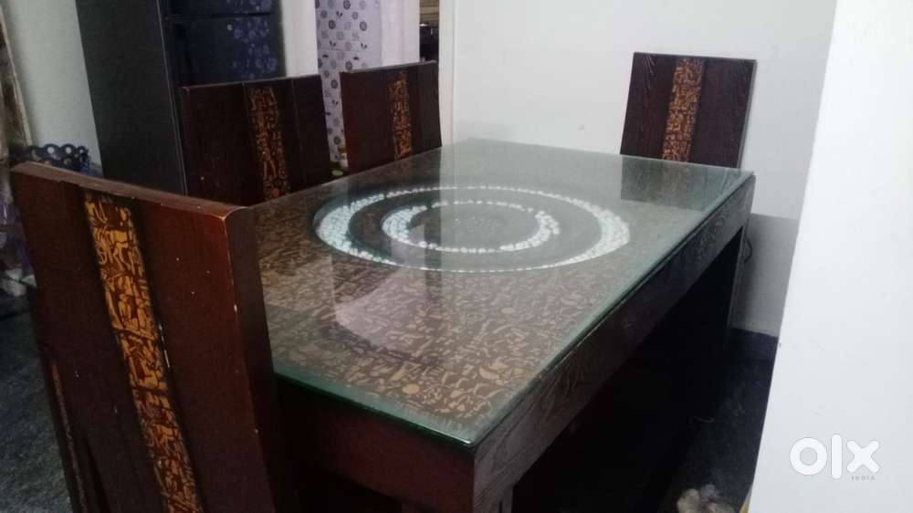 Modern 4 seater Dining Set with thick glass top