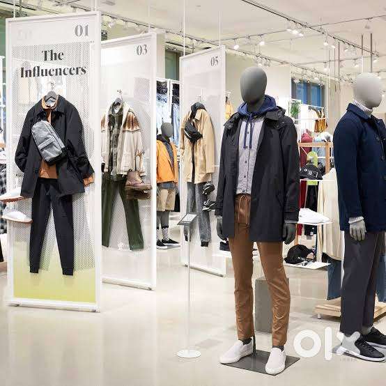 Wanted  Male /  Female Sales Staff at Apparel Store