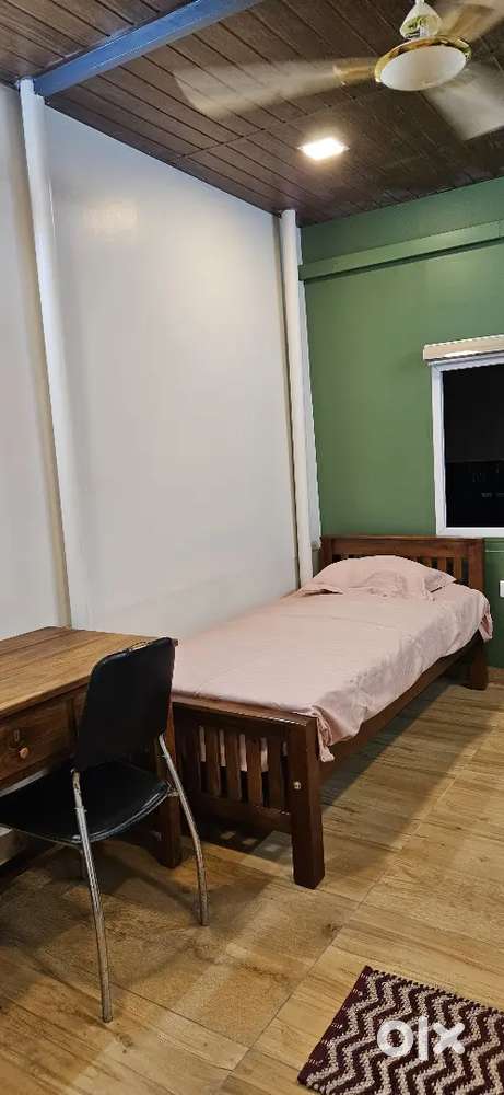 Two sharing Single room for rent near panampilly nagar 4 workng women