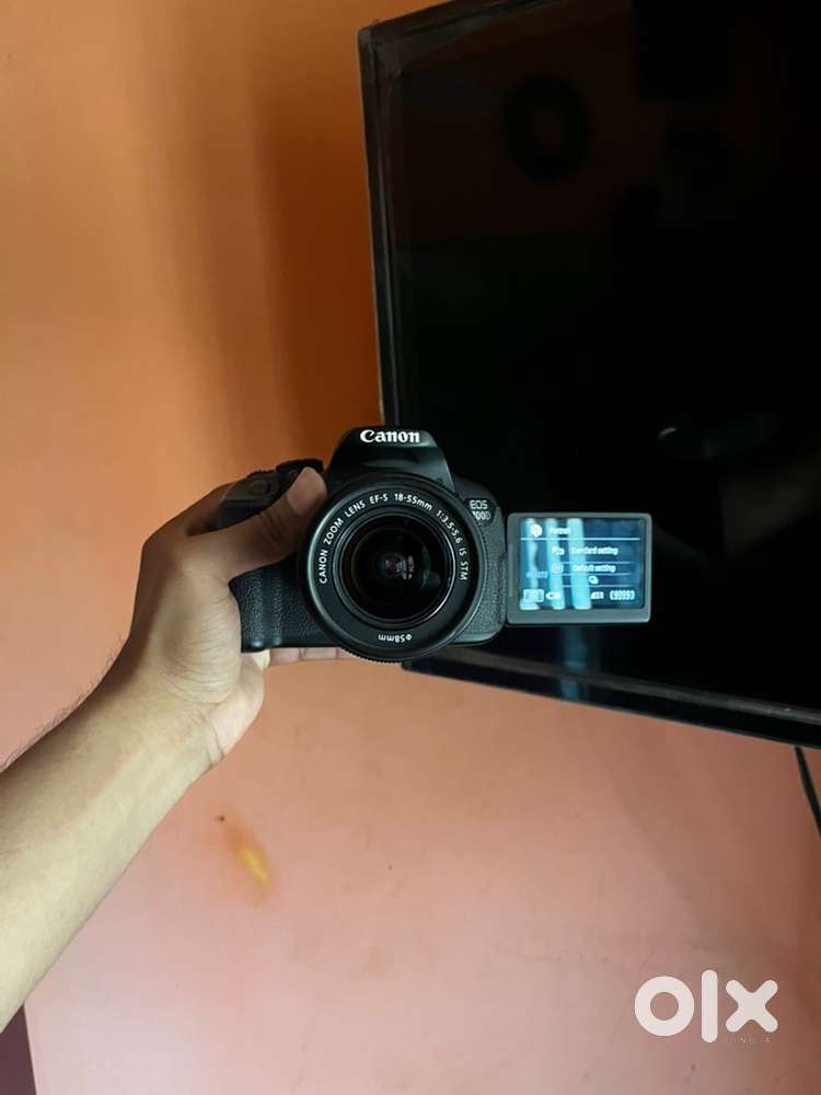 Canon EOS 700D