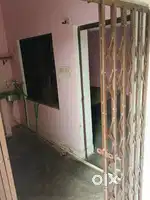 girls or working woman and  small family ( prime location )