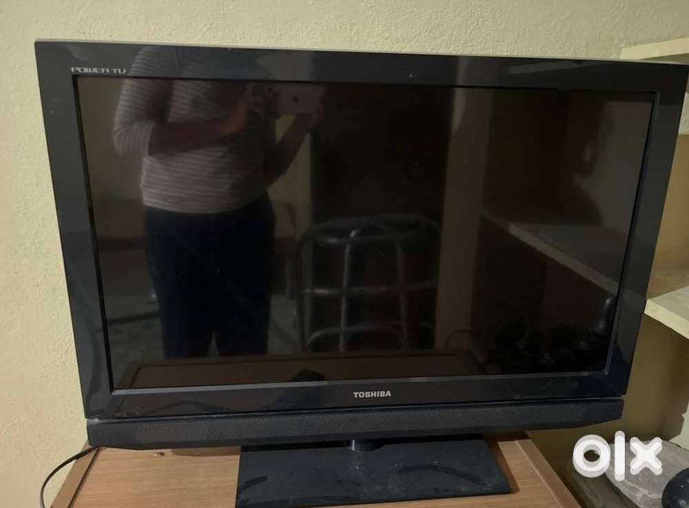 Toshiba 32’ inch tv