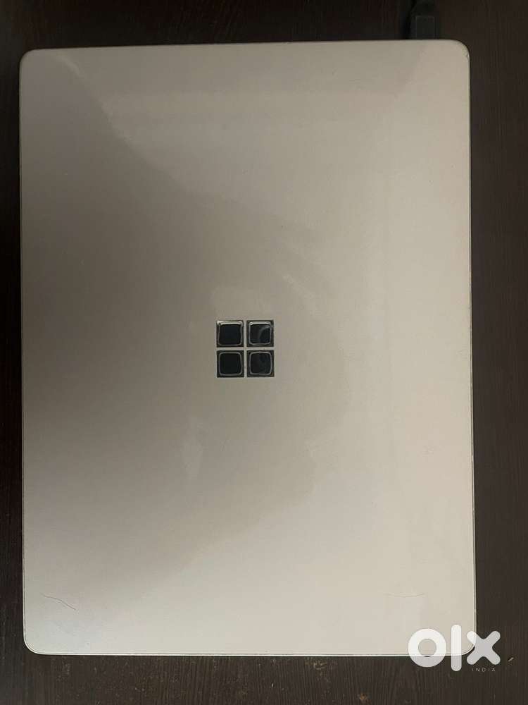 Microsoft surface laptop go