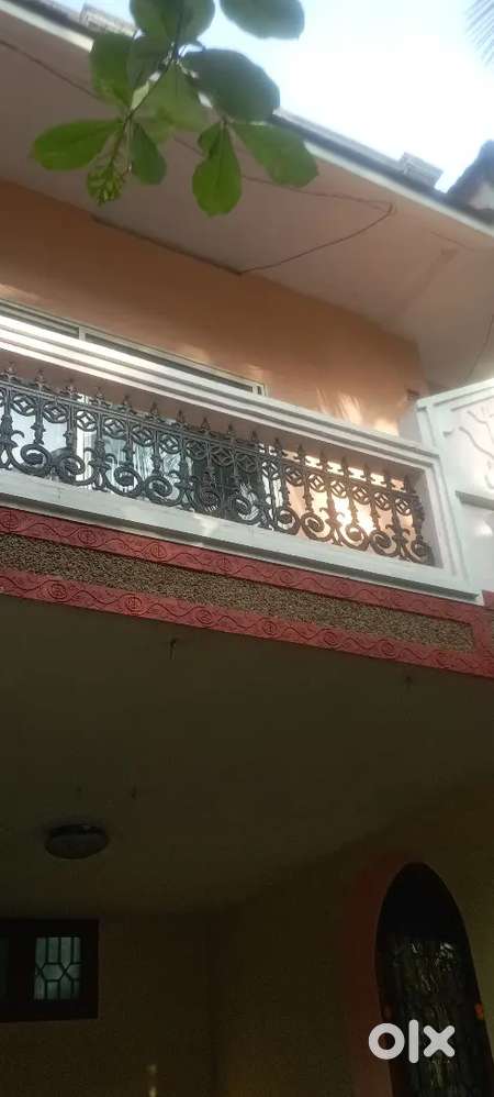 First floor with seperate gate and connections