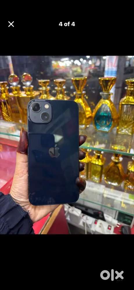 Flash sale on Iphone 13 (256 GB) at urgent basis for money