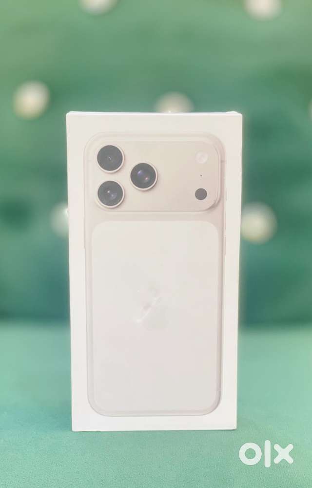 17 Pro Max 256GB WITH SEALED ONE YEAR WARRANTY & DUAL ESIM