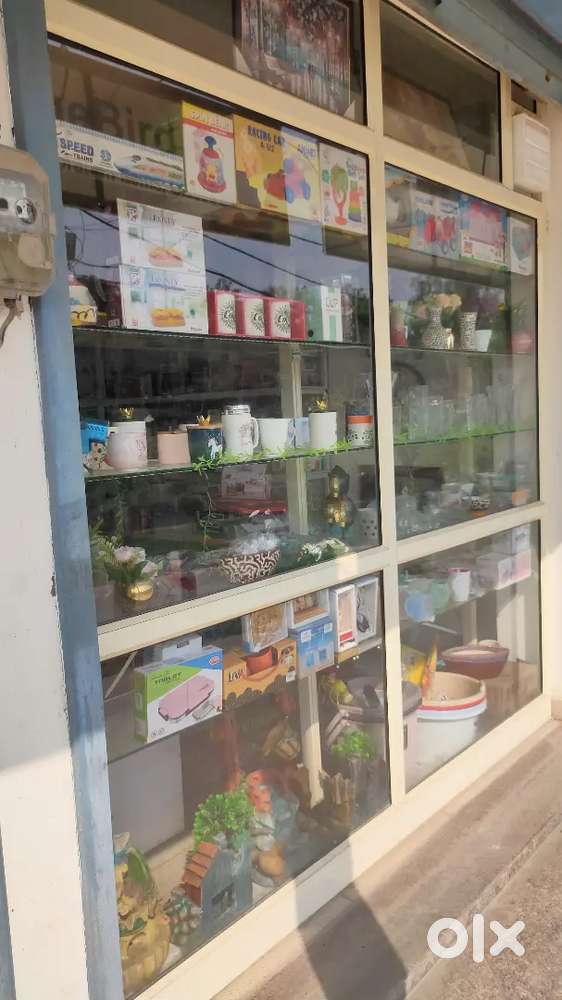 Glass panel in Aluminium frame