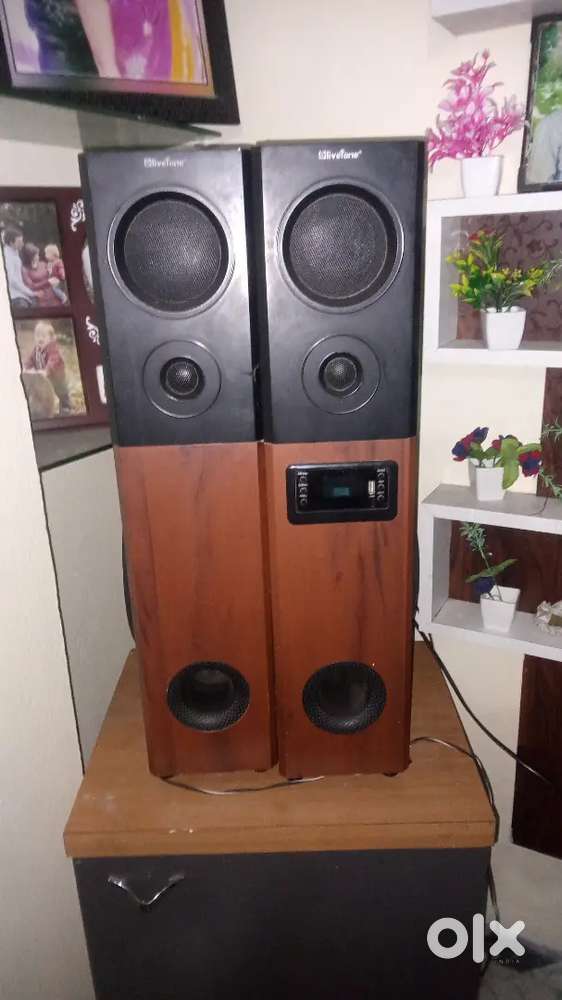 8500rs live tone double tower clear sound