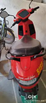 Electric scooter
