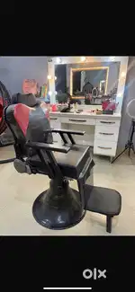 Makeup n salon chair