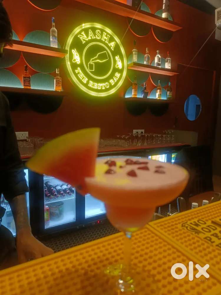 Flair bartender