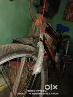 New cycle showroom condition rakha hua hai