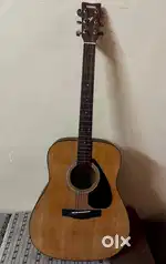 Yamaha F280 Guitar