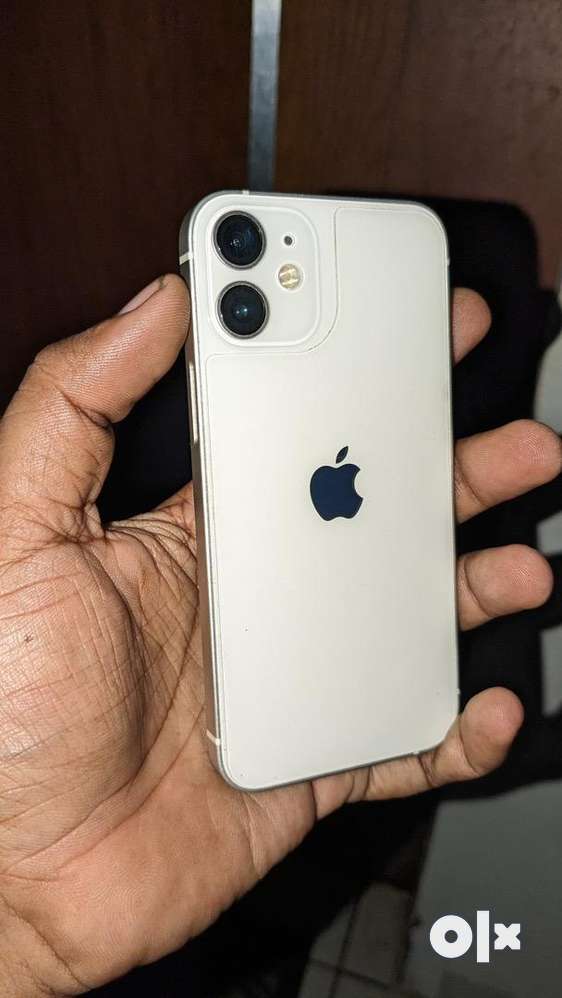Iphone 12 mini 64gb in one month apple warranty