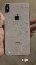 Back pannel crack , camera crack battery health 82 store bill