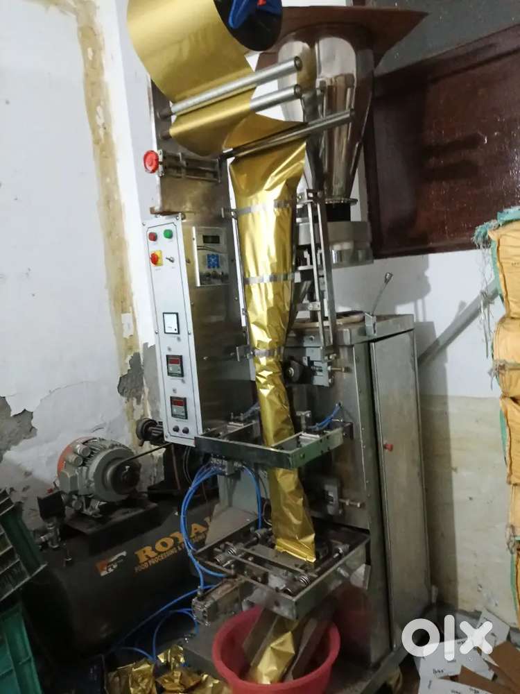 Fully automatic packing machine