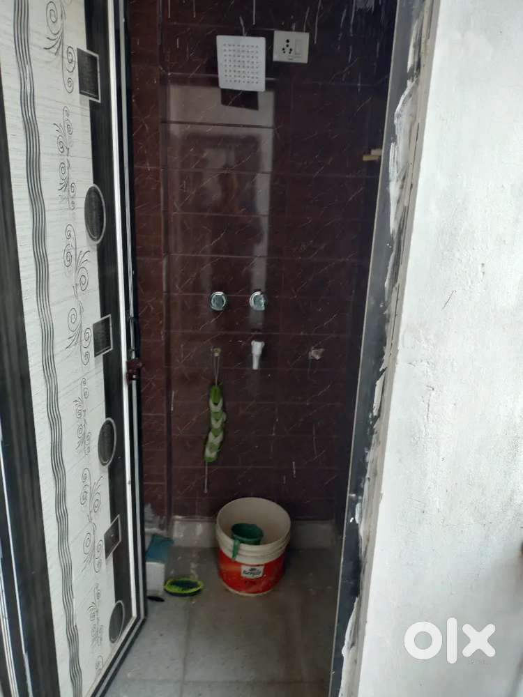 1 bhk for rent only for vegetarians girls