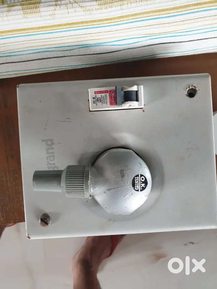 Electric switch main