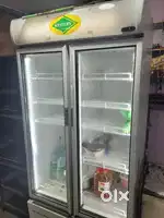 Commercial fridge for shops