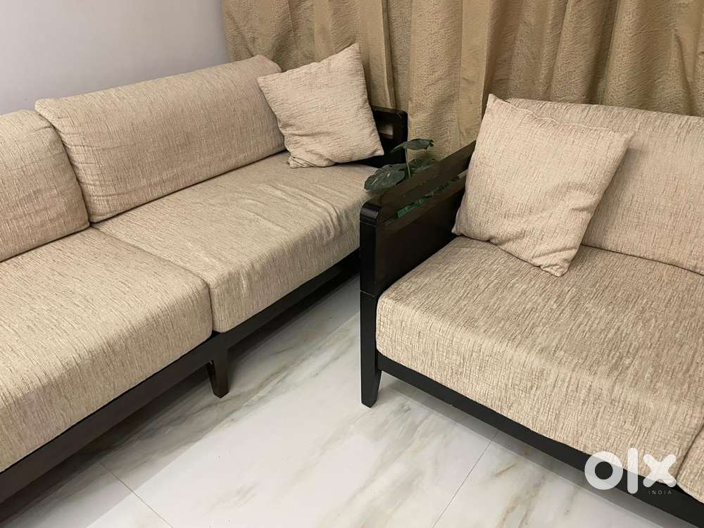 Urgent selling sofa set and chandelier