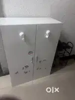 Cupboard plywood wal mounted