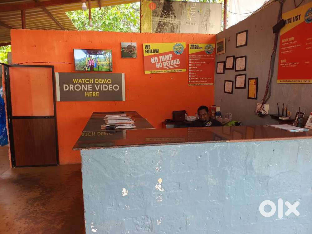 Bungee Jumping Crew Member