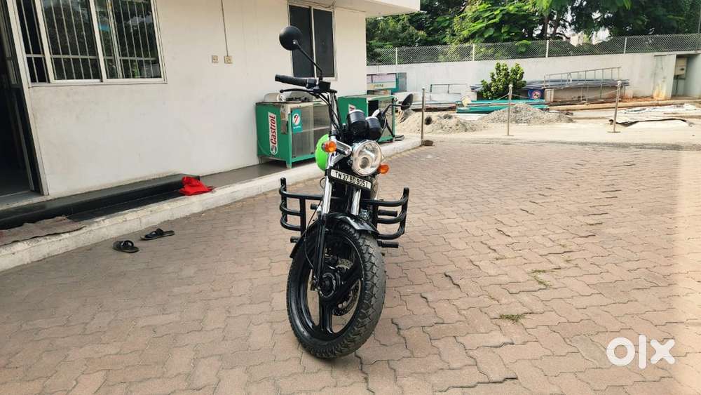 Royal Enfield Thunderbird Modified