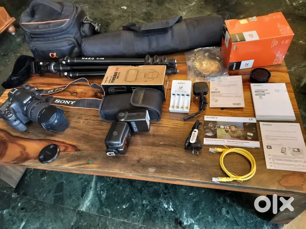 Sony Alpha 77 II -Full set kit